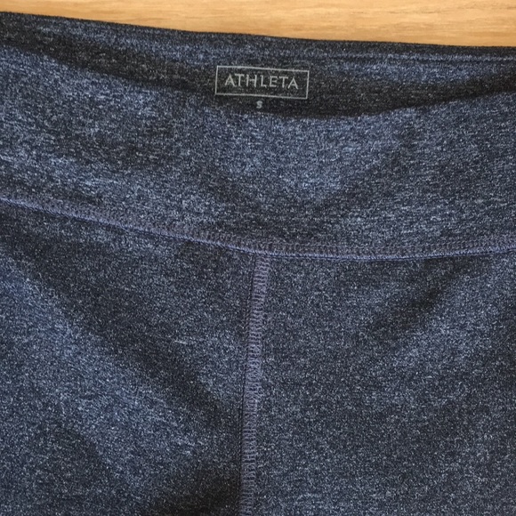 Athleta Kickbooty slate yoga pants size S. - Picture 3 of 6